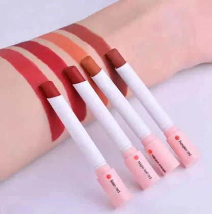 Hey girl lipstick Pack of 4 Lipsticks Matte Long Lasting touch colors Hey Girl Velvet Matte Lipsticks