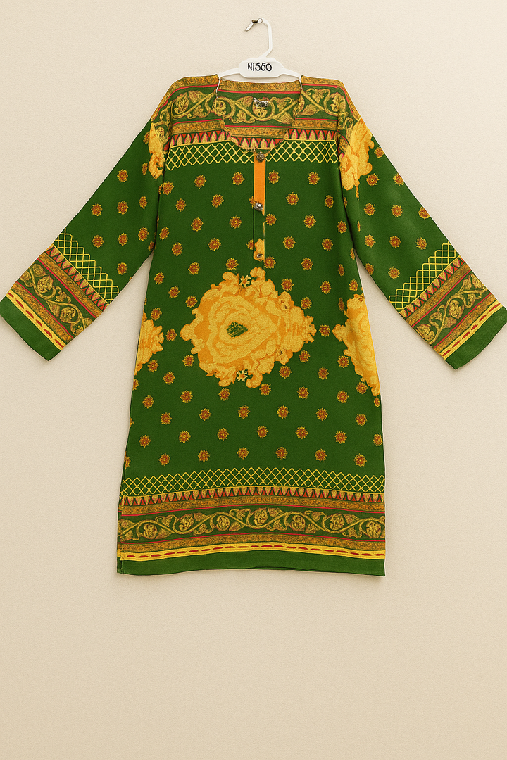 Lilan Kurti